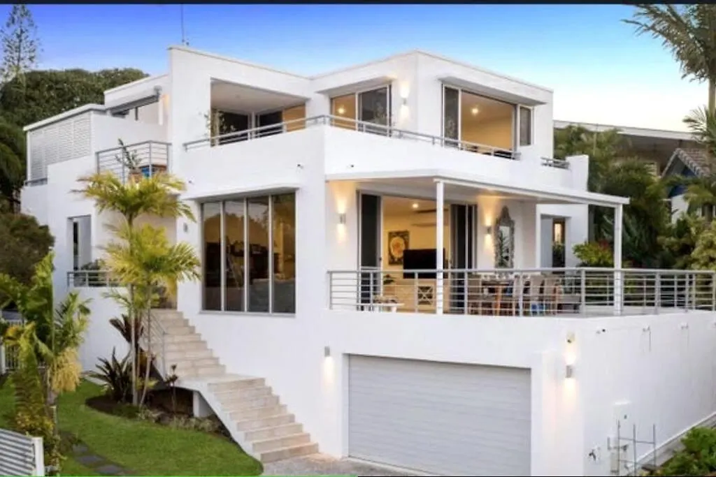 Holiday home Luxury Alex Beach Home Alexandra Headland Australia